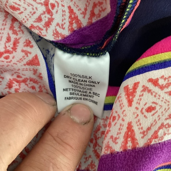 Trina Turk Floria Tunic Silk Boho Print V-Neck Top Pink Blue Size M - Picture 7 of 7